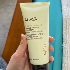 AHAVA Mud foot cream
